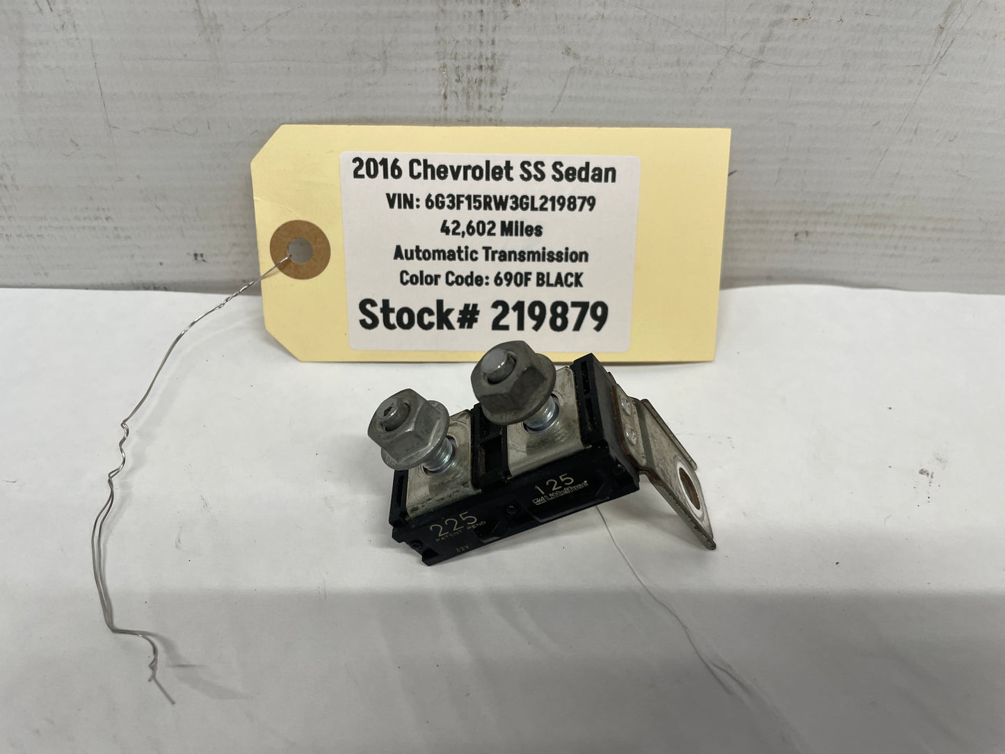 2016 Chevy SS Sedan Jump Starter Post Positive Battery Circuit Fuse OEM - Day's Parts Yard