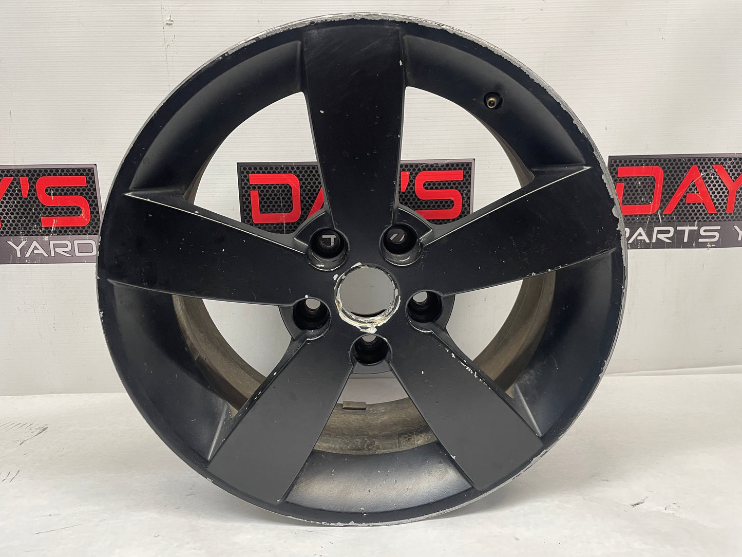 2006 Pontiac GTO Wheel 18X8 OEM - Day's Parts Yard