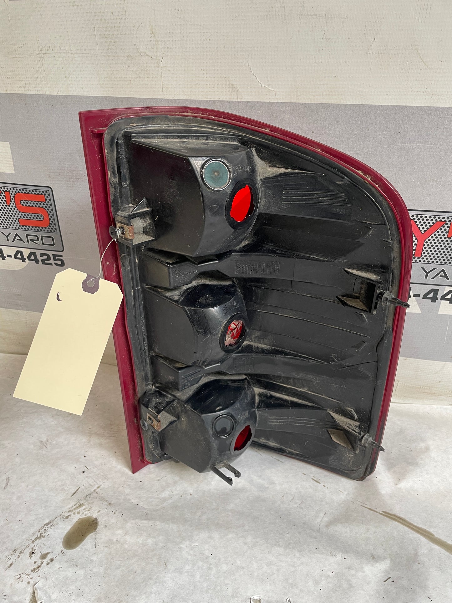 2011 Chevy Silverado 1500 2WD LH Driver Tail Light Taillight Lamp OEM - Day's Parts Yard