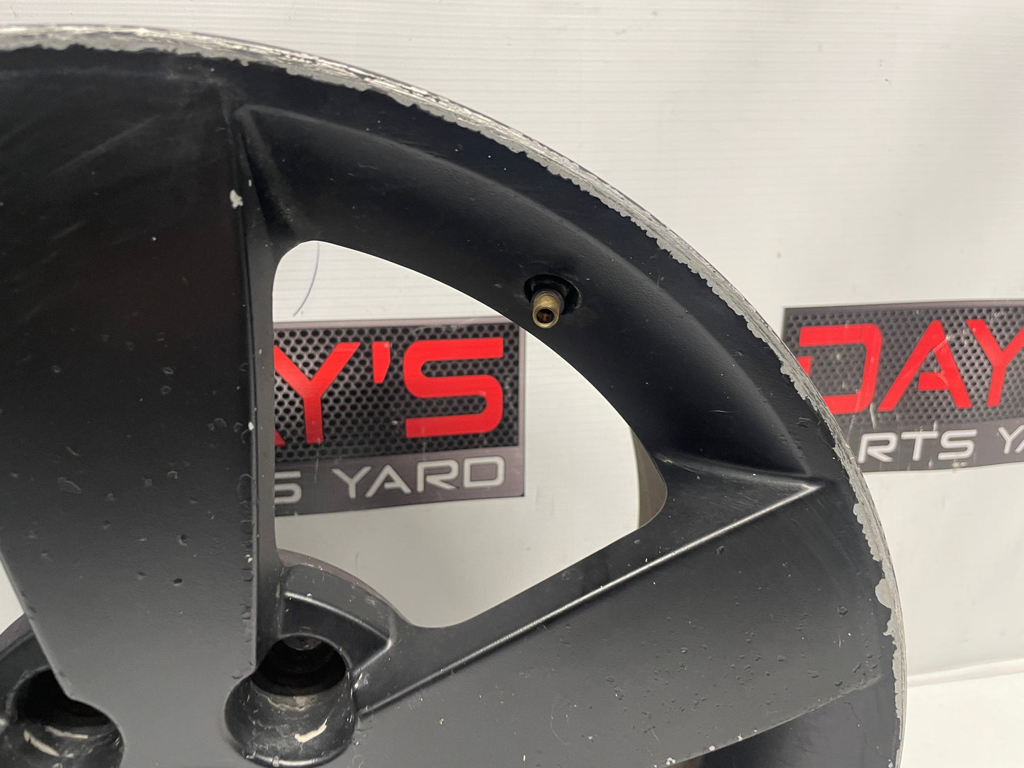 2006 Pontiac GTO Wheel 18X8 OEM - Day's Parts Yard