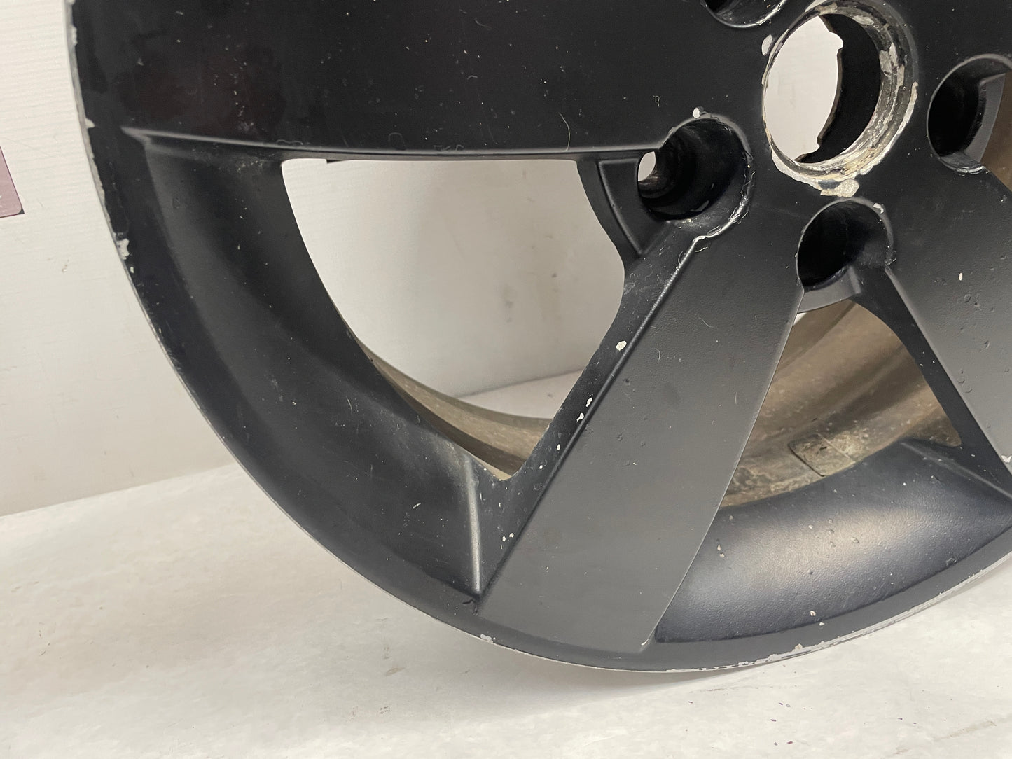 2006 Pontiac GTO Wheel 18X8 OEM - Day's Parts Yard