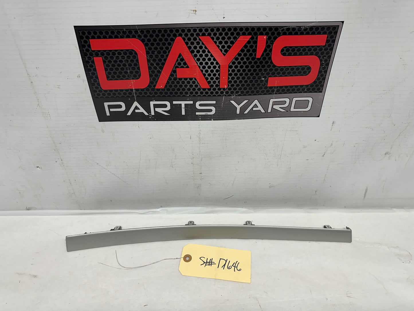 2009 Pontiac G8 GT RH Passenger Silver Dash Trim OEM - Day's Parts Yard