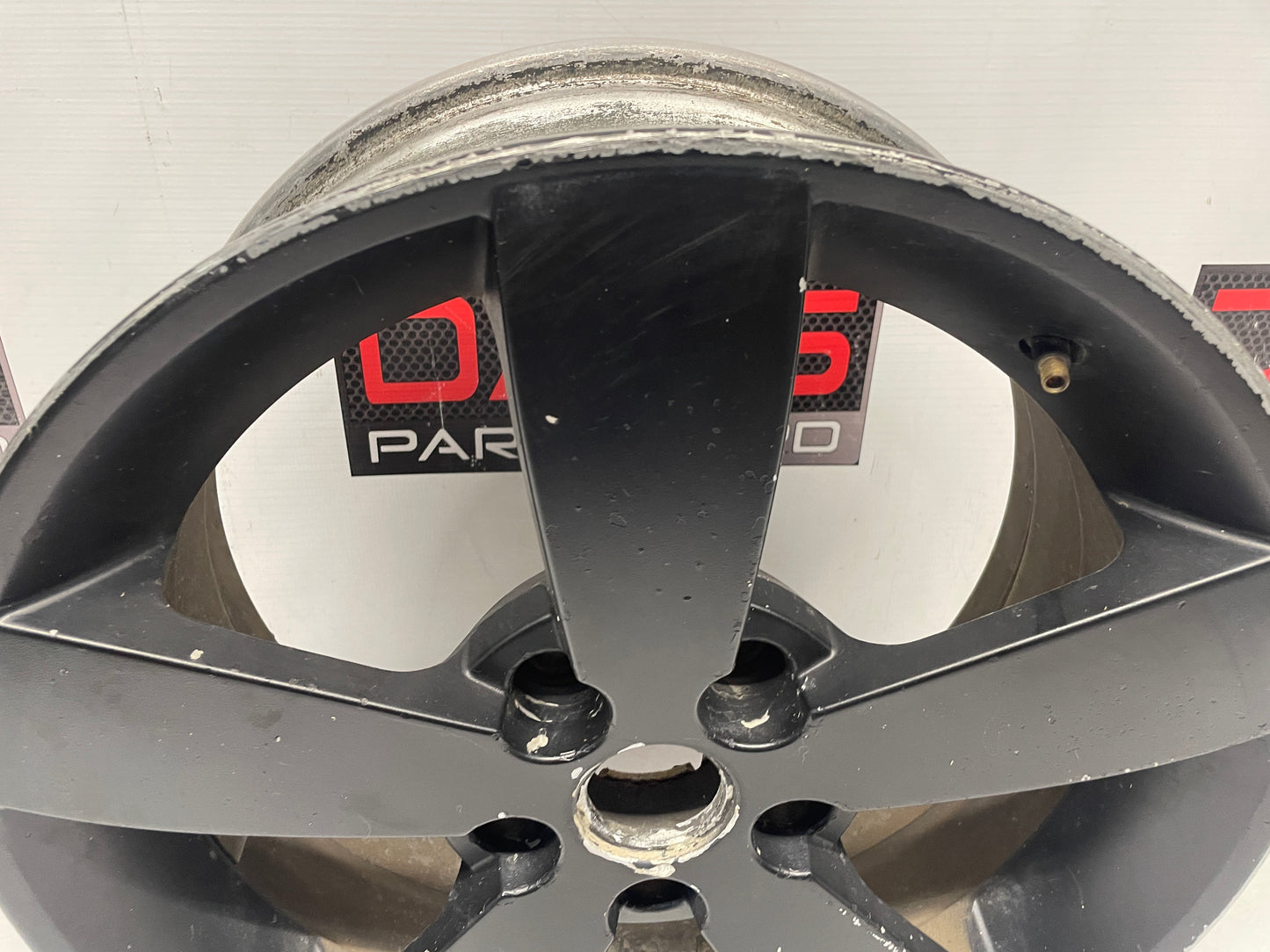 2006 Pontiac GTO Wheel 18X8 OEM - Day's Parts Yard