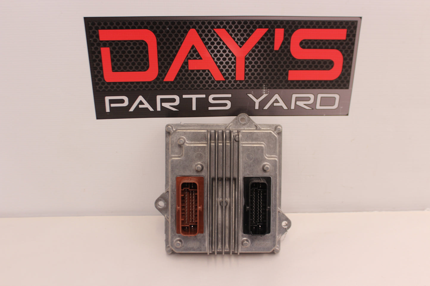 2016 Cadillac CTS-V Trunk Chassis Control Module OEM - Day's Parts Yard