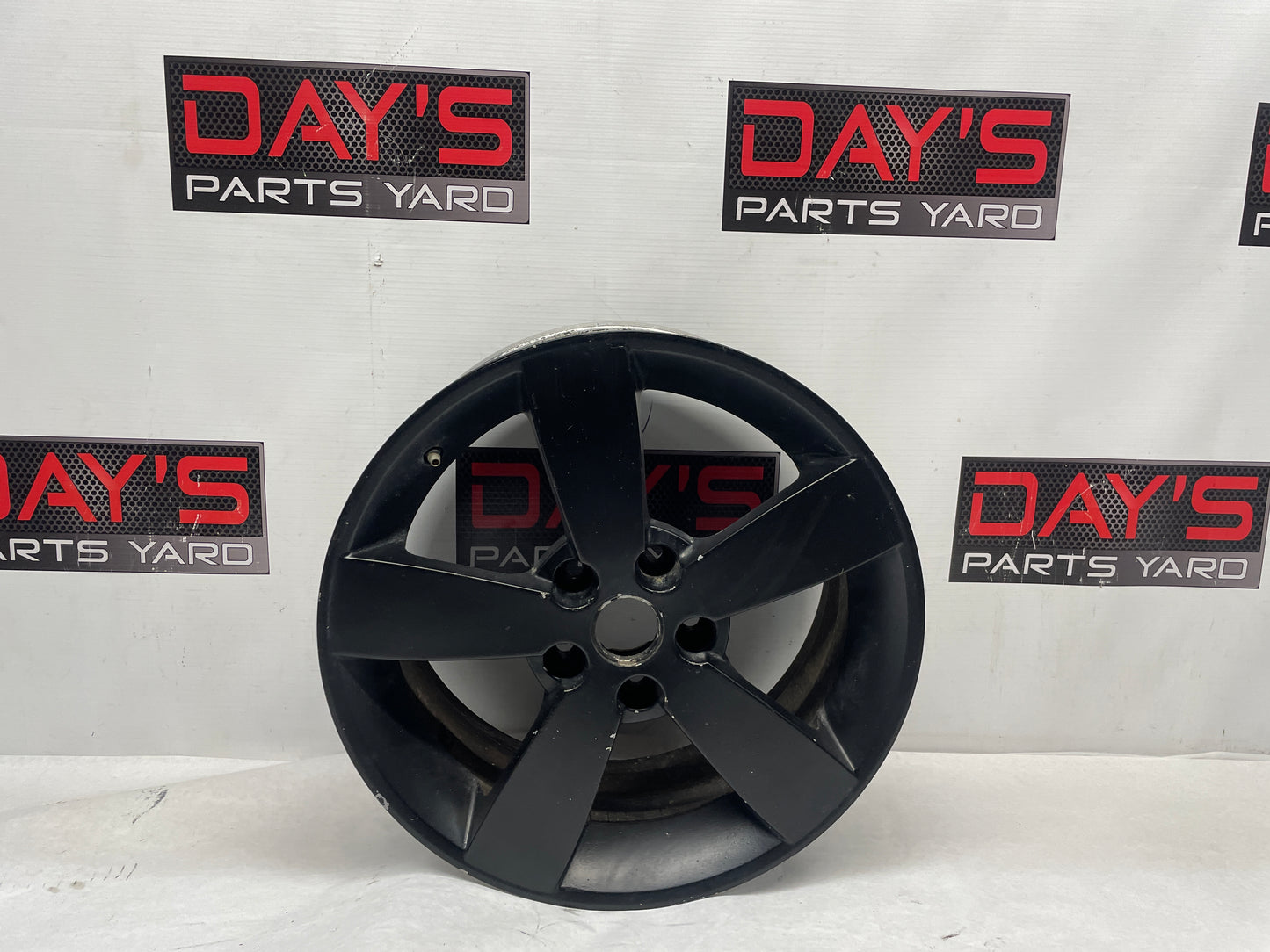 2006 Pontiac GTO Wheel 18X8 OEM - Day's Parts Yard