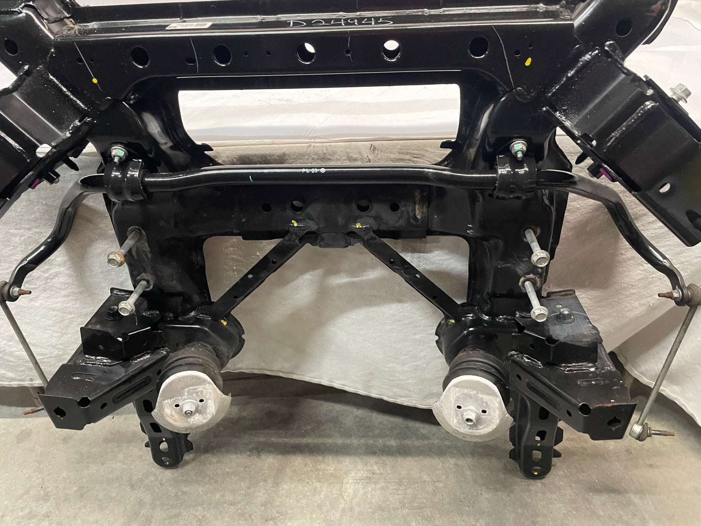 2016 Chevy SS Sedan Front Suspension Sub Frame Engine Cradle K Member OEM - Day's Parts Yard