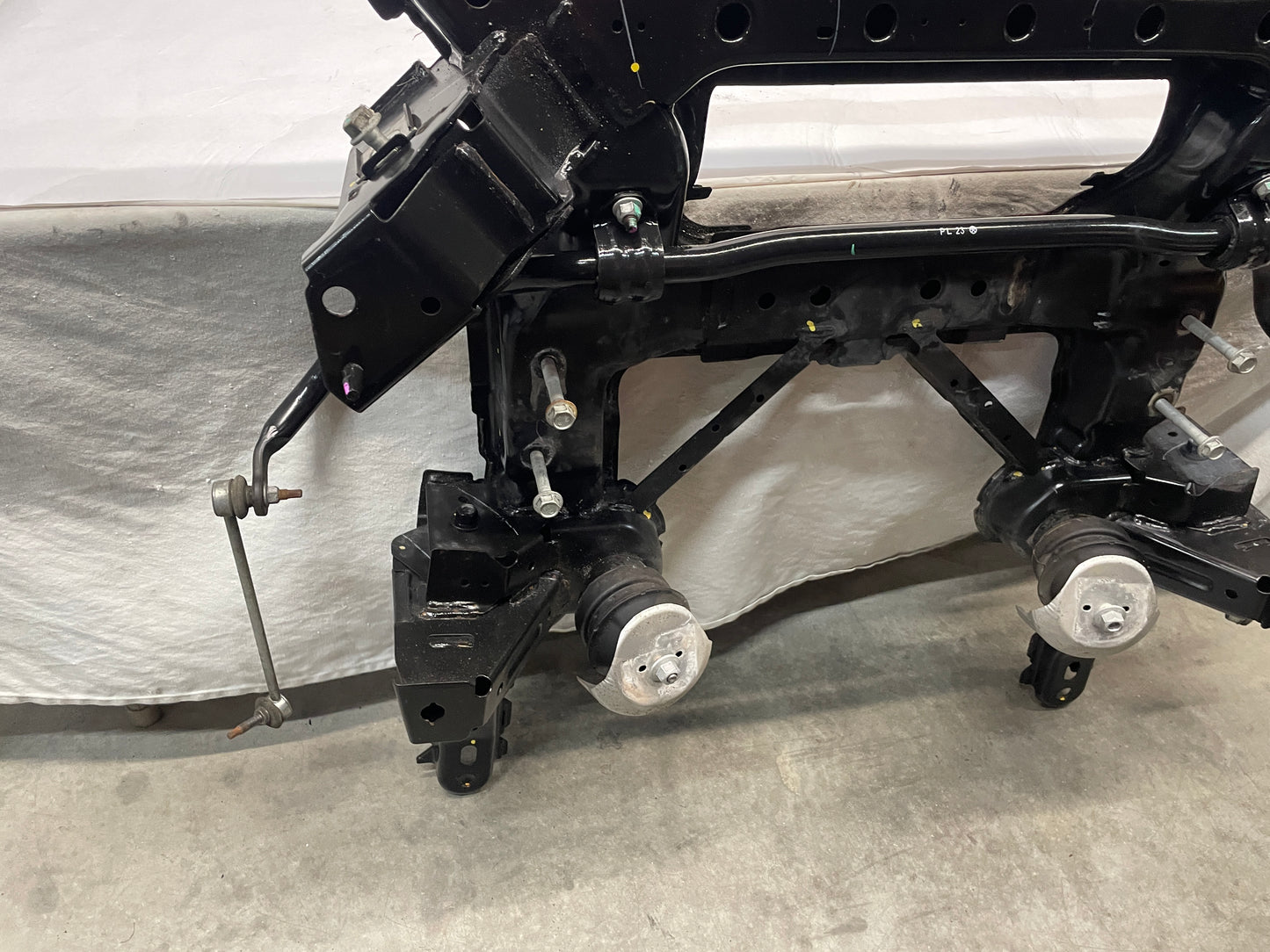 2016 Chevy SS Sedan Front Suspension Sub Frame Engine Cradle K Member OEM - Day's Parts Yard