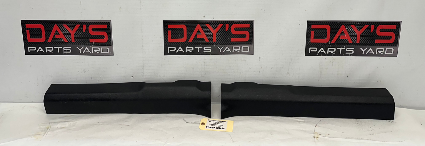 2017 Chevy SS Sedan RH & LH Front Interior Carpet Retainer Sill Moldings OEM - Day's Parts Yard