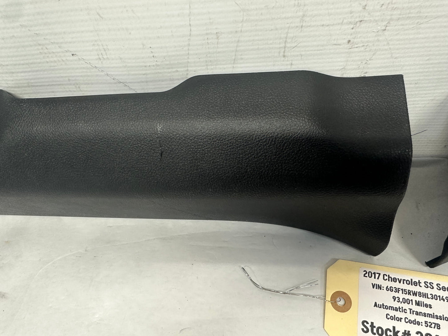 2017 Chevy SS Sedan RH & LH Front Interior Carpet Retainer Sill Moldings OEM - Day's Parts Yard