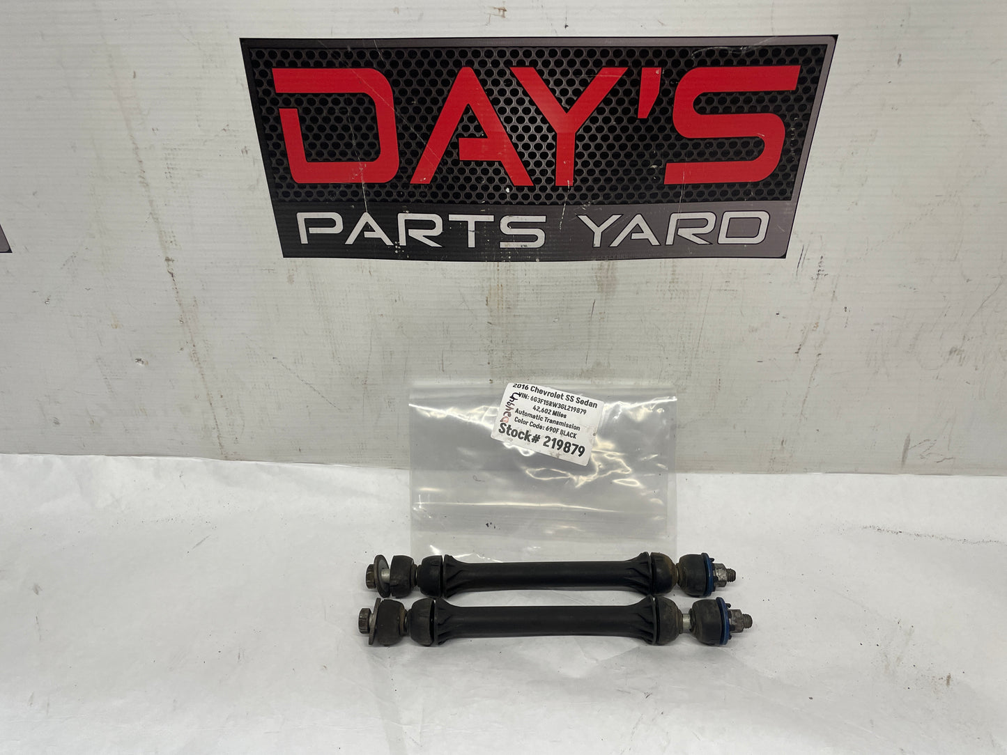 2016 Chevy SS Sedan RH & LH Rear Suspension Sway Bar End Links OEM - Day's Parts Yard