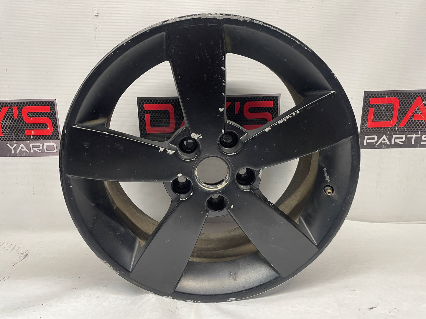 2006 Pontiac GTO Wheel 18X8 OEM - Day's Parts Yard