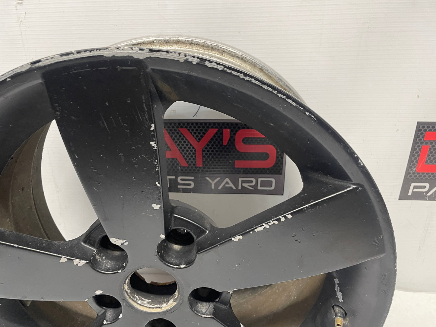 2006 Pontiac GTO Wheel 18X8 OEM - Day's Parts Yard