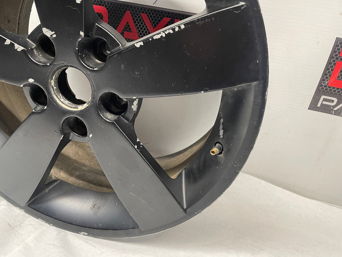 2006 Pontiac GTO Wheel 18X8 OEM - Day's Parts Yard