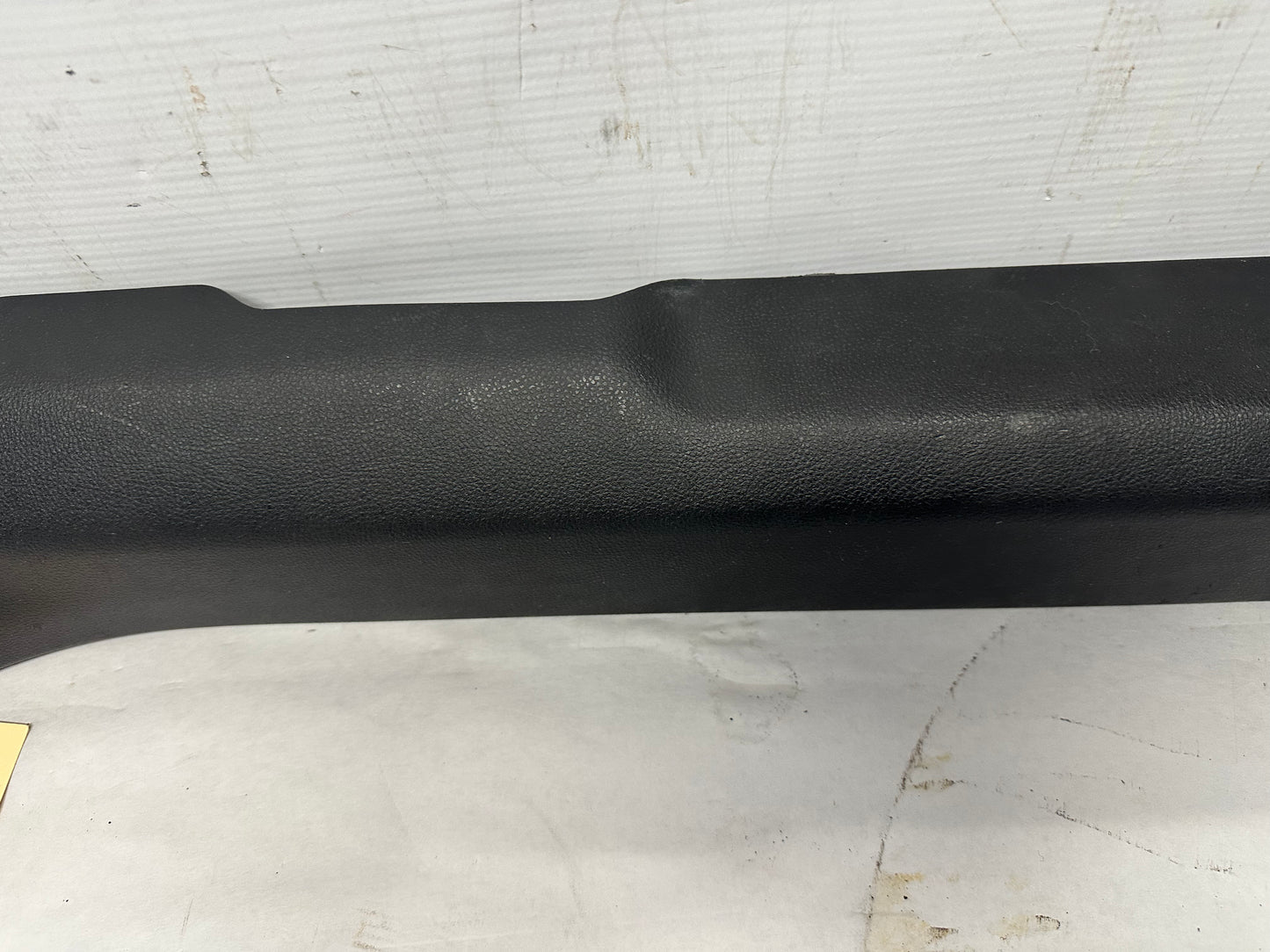 2017 Chevy SS Sedan RH & LH Front Interior Carpet Retainer Sill Moldings OEM - Day's Parts Yard