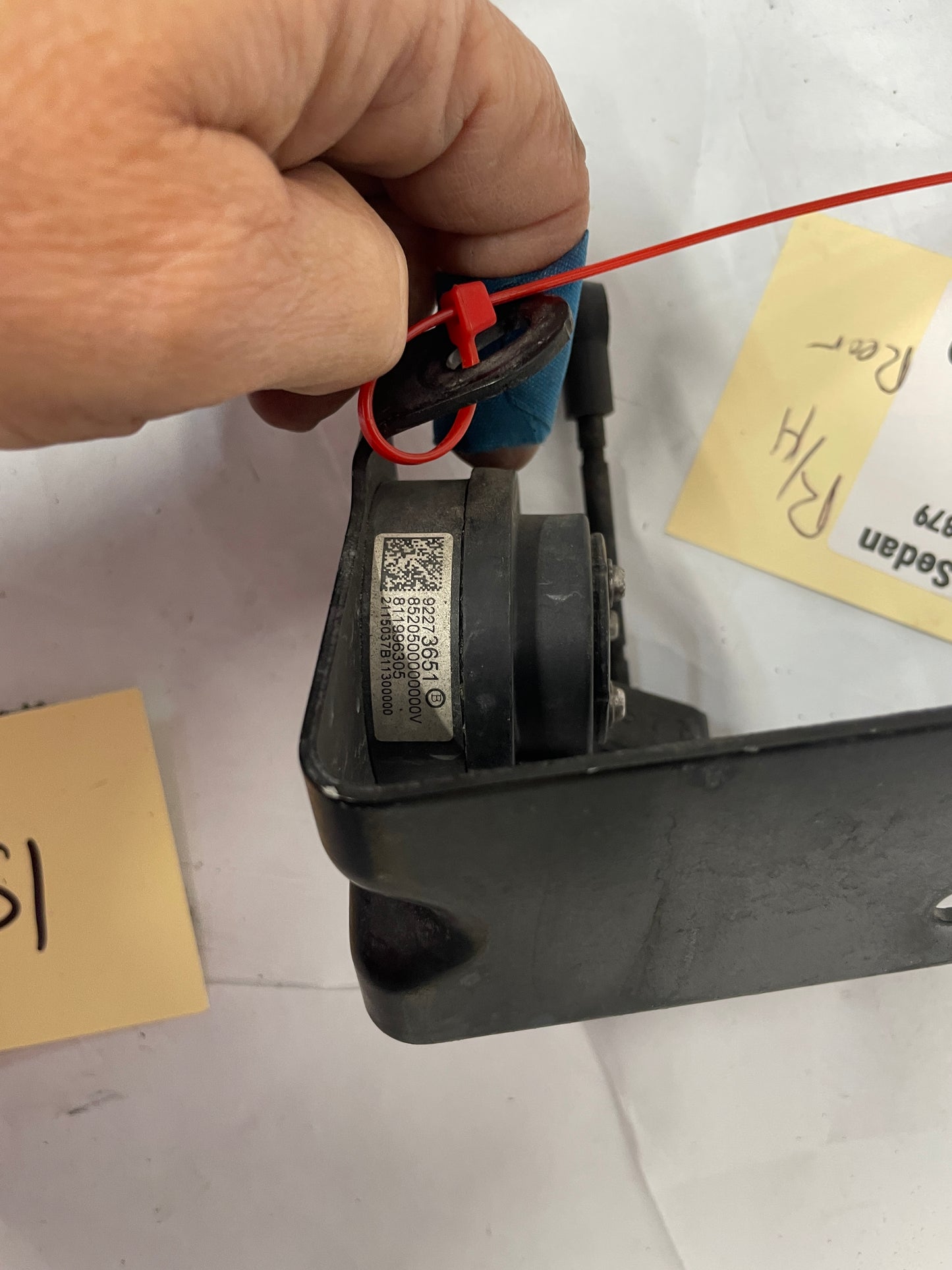 2016 Chevy SS Sedan RH & LH Rear Head Lamp Ride Height Suspension Sensor Set OEM - Day's Parts Yard