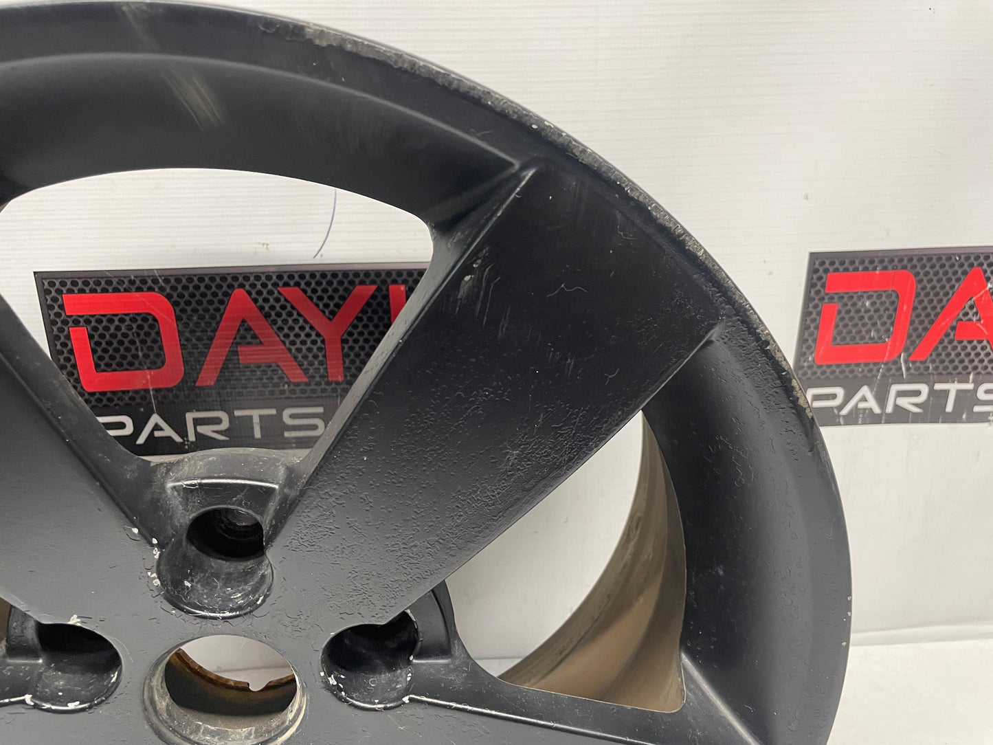 2006 Pontiac GTO Wheel 18X8 OEM - Day's Parts Yard