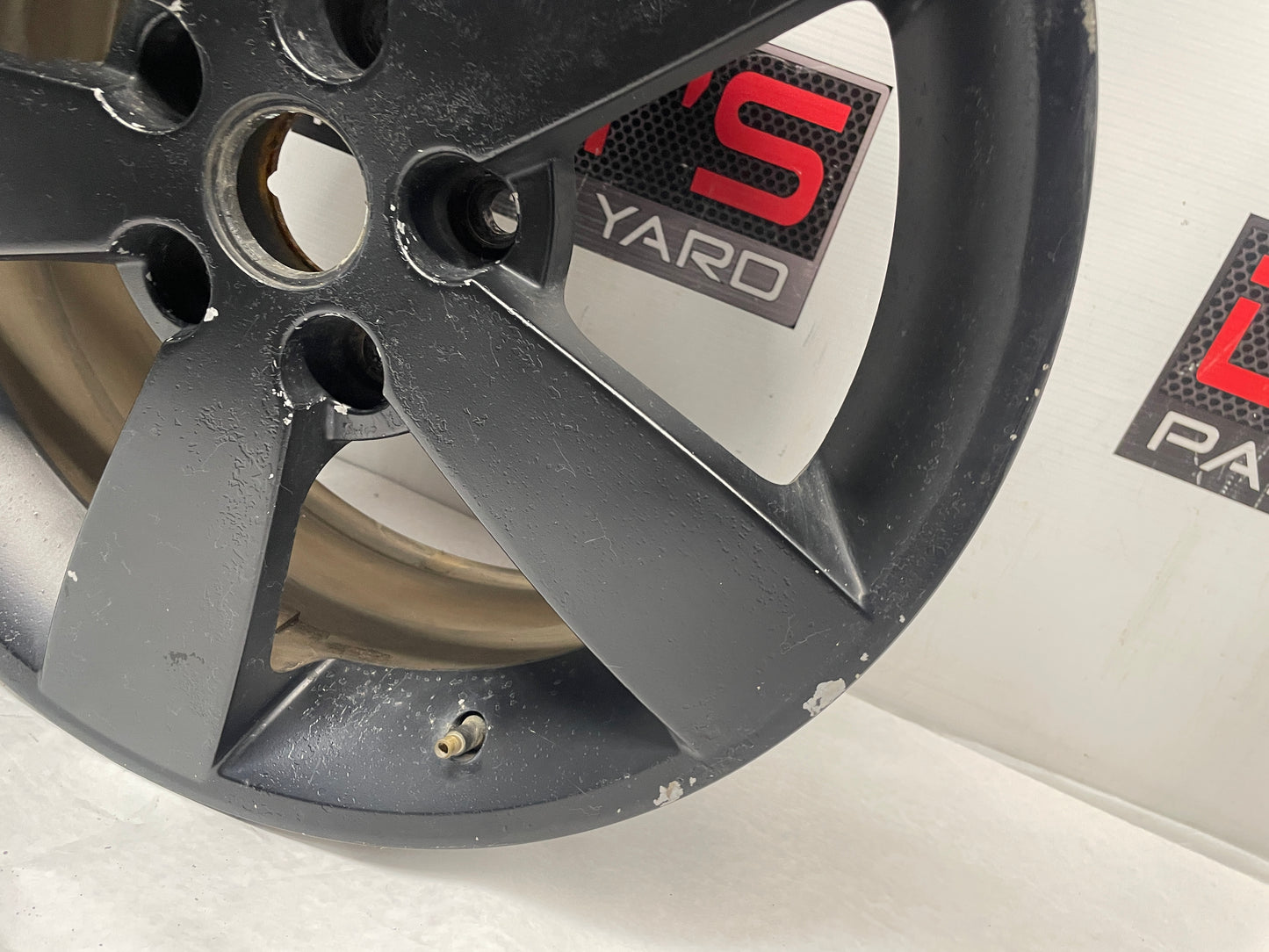 2006 Pontiac GTO Wheel 18X8 OEM - Day's Parts Yard