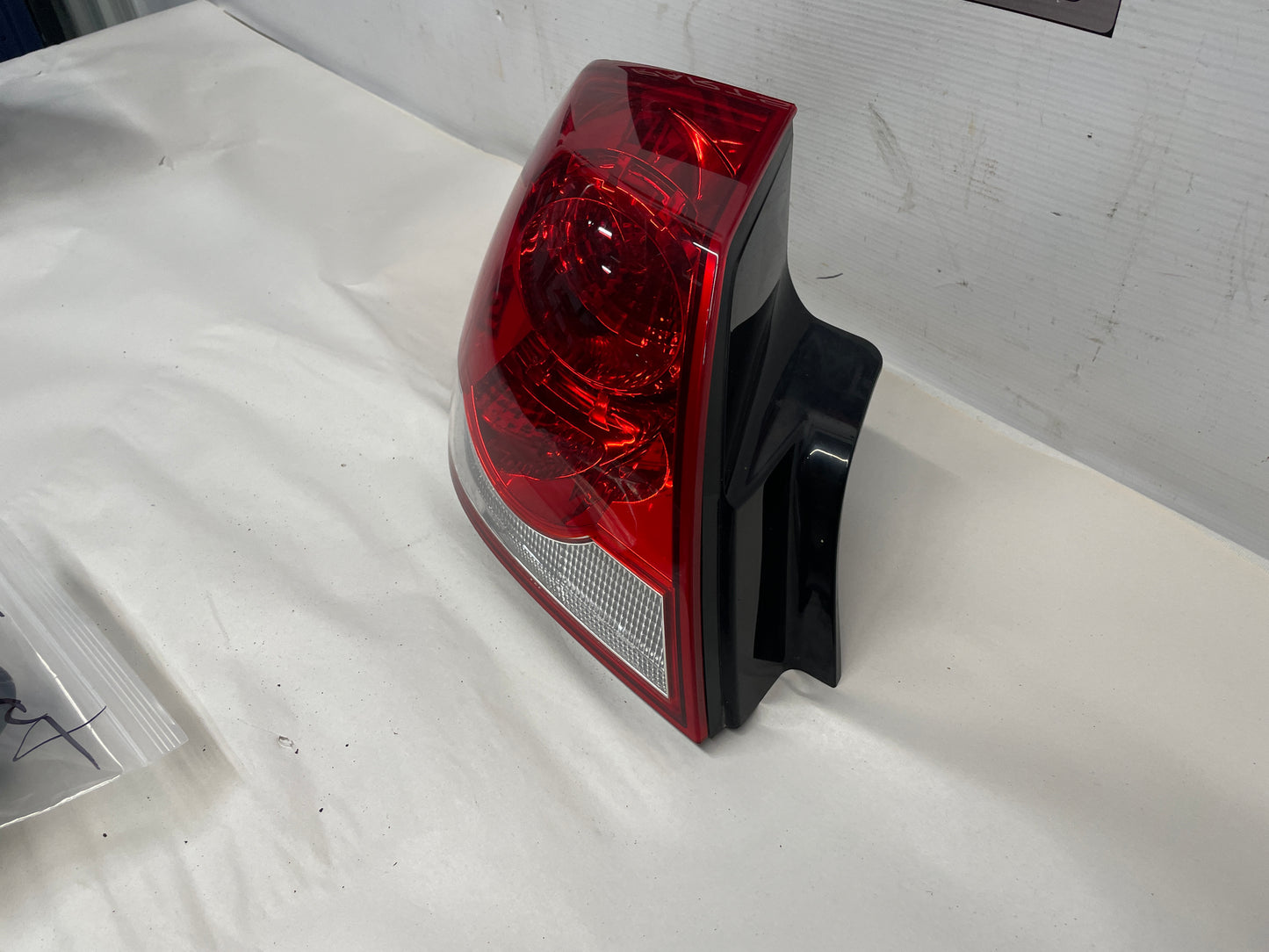 2008 Pontiac G8 RH Passenger Tail Light Taillight Lamp OEM - Day's Parts Yard