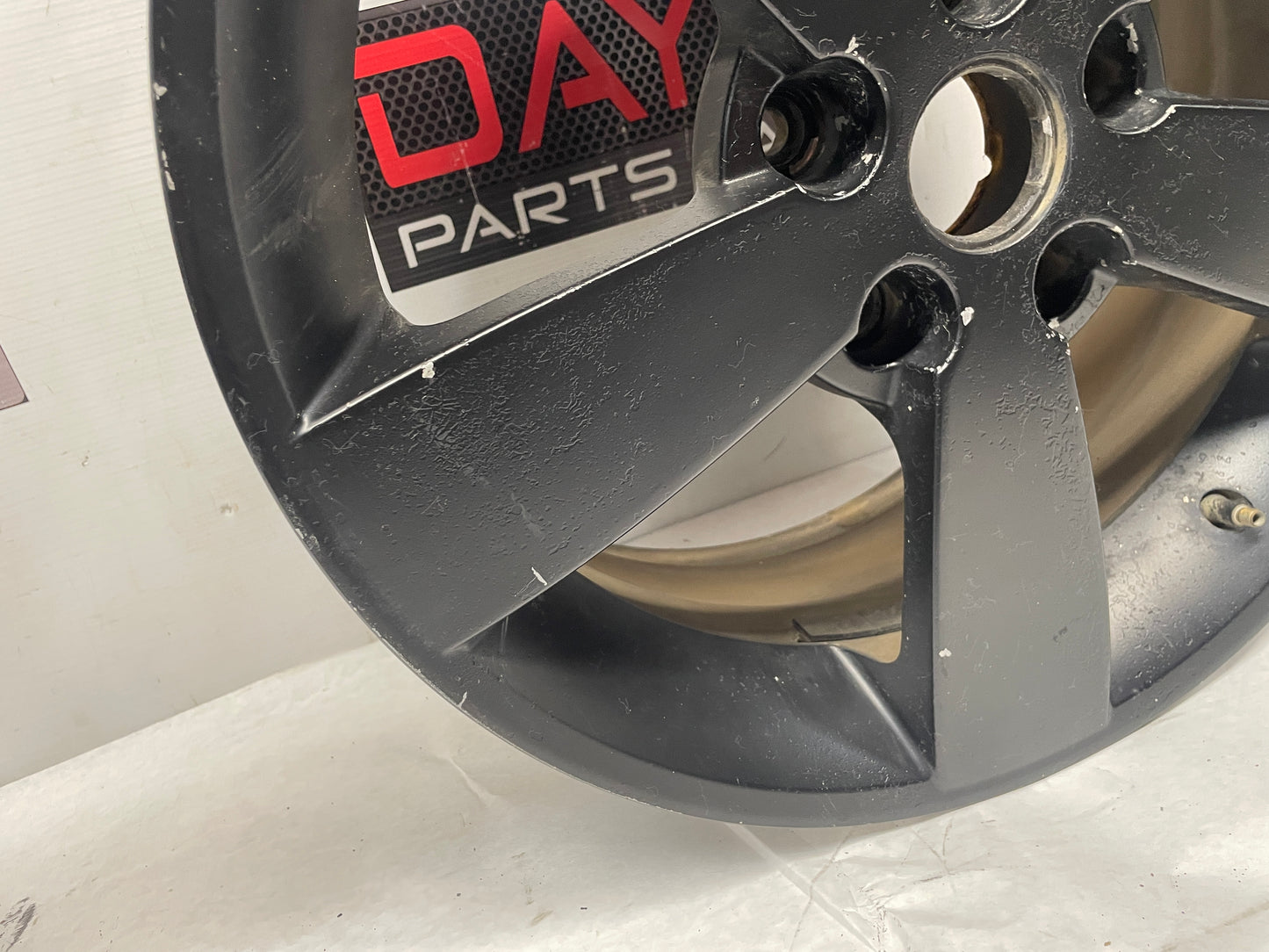 2006 Pontiac GTO Wheel 18X8 OEM - Day's Parts Yard