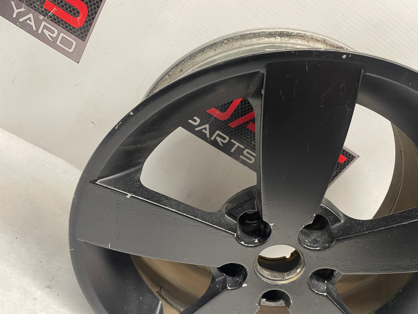 2006 Pontiac GTO Wheel 18X8 OEM - Day's Parts Yard