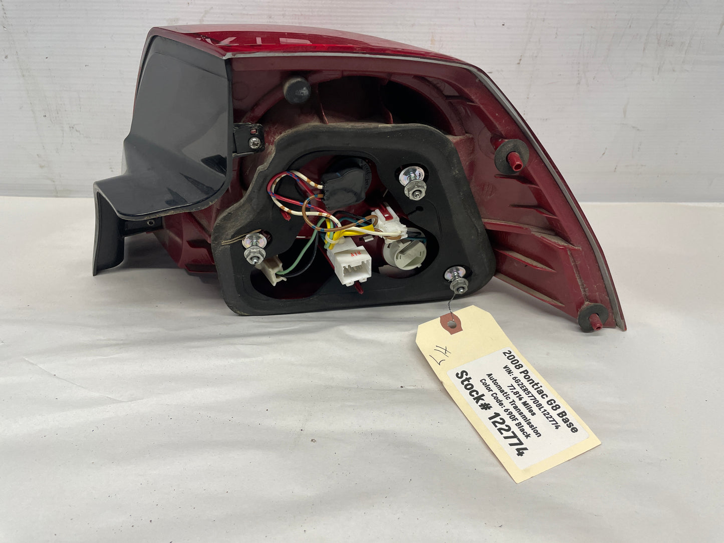 2008 Pontiac G8 RH Passenger Tail Light Taillight Lamp OEM - Day's Parts Yard