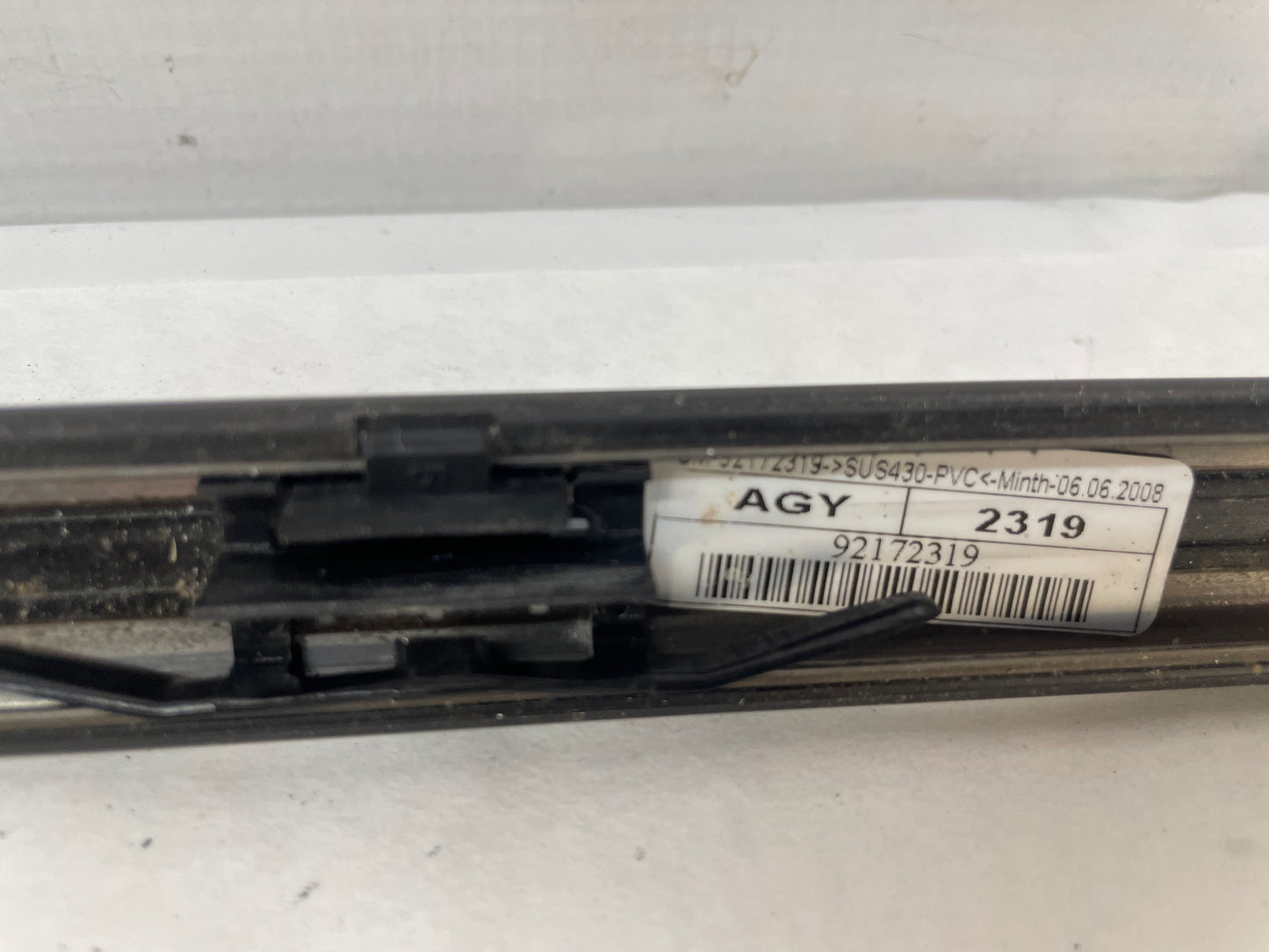 2009 Pontiac G8 GT RH & LH Roof Panel Joint Finish Molding Trim OEM - Day's Parts Yard