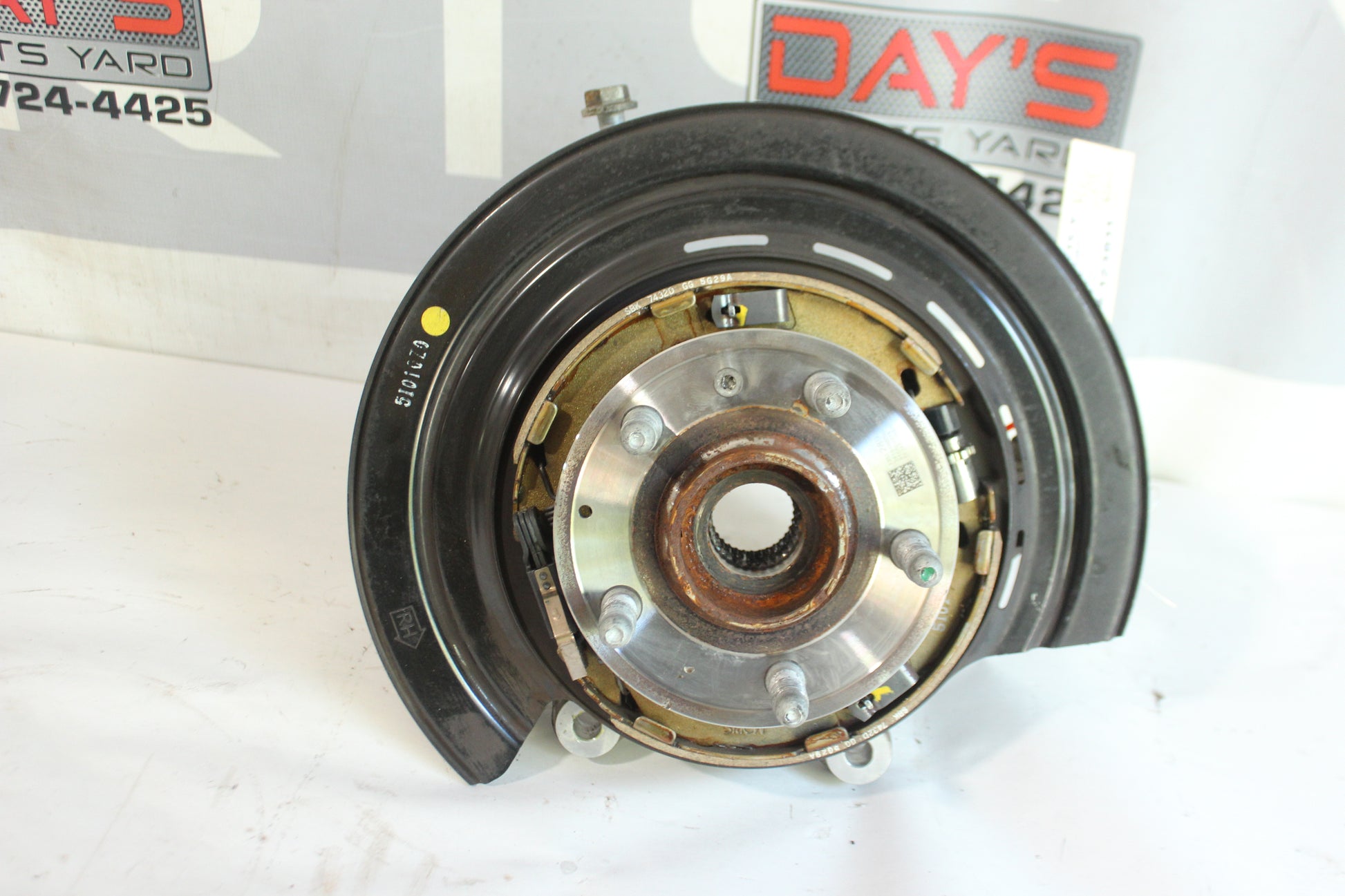 2018 Cadillac CTS-V Rear RH Passenger Knuckle Spindle Hub OEM - Day's Parts Yard