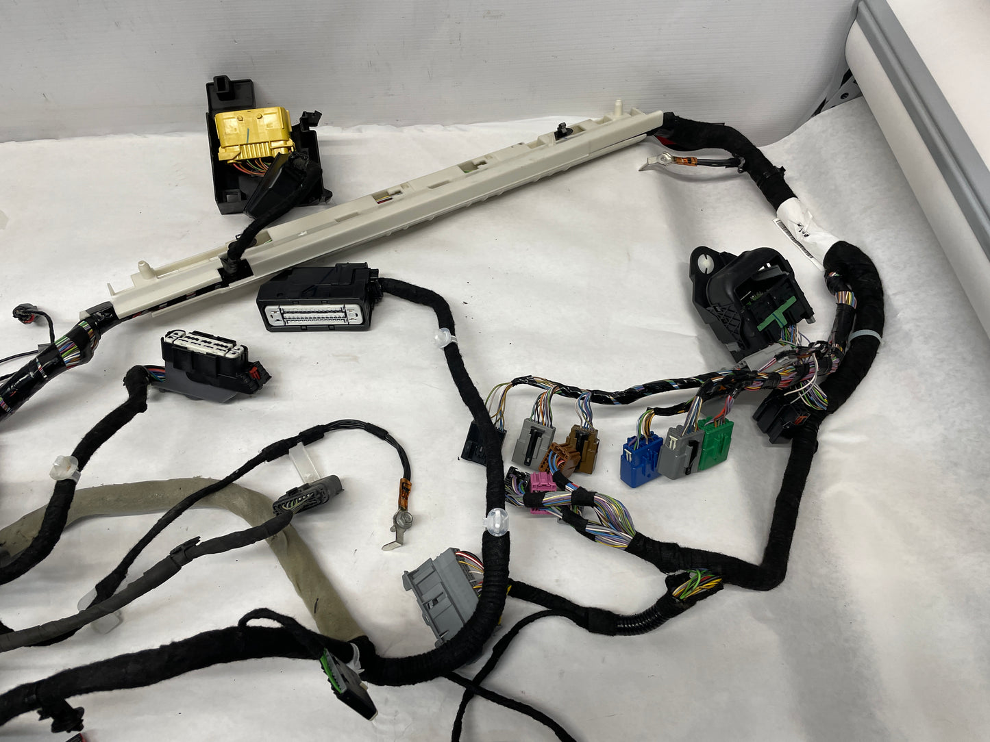 2017 Chevy SS Sedan Body Chassis Wire Wiring Harness OEM - Day's Parts Yard