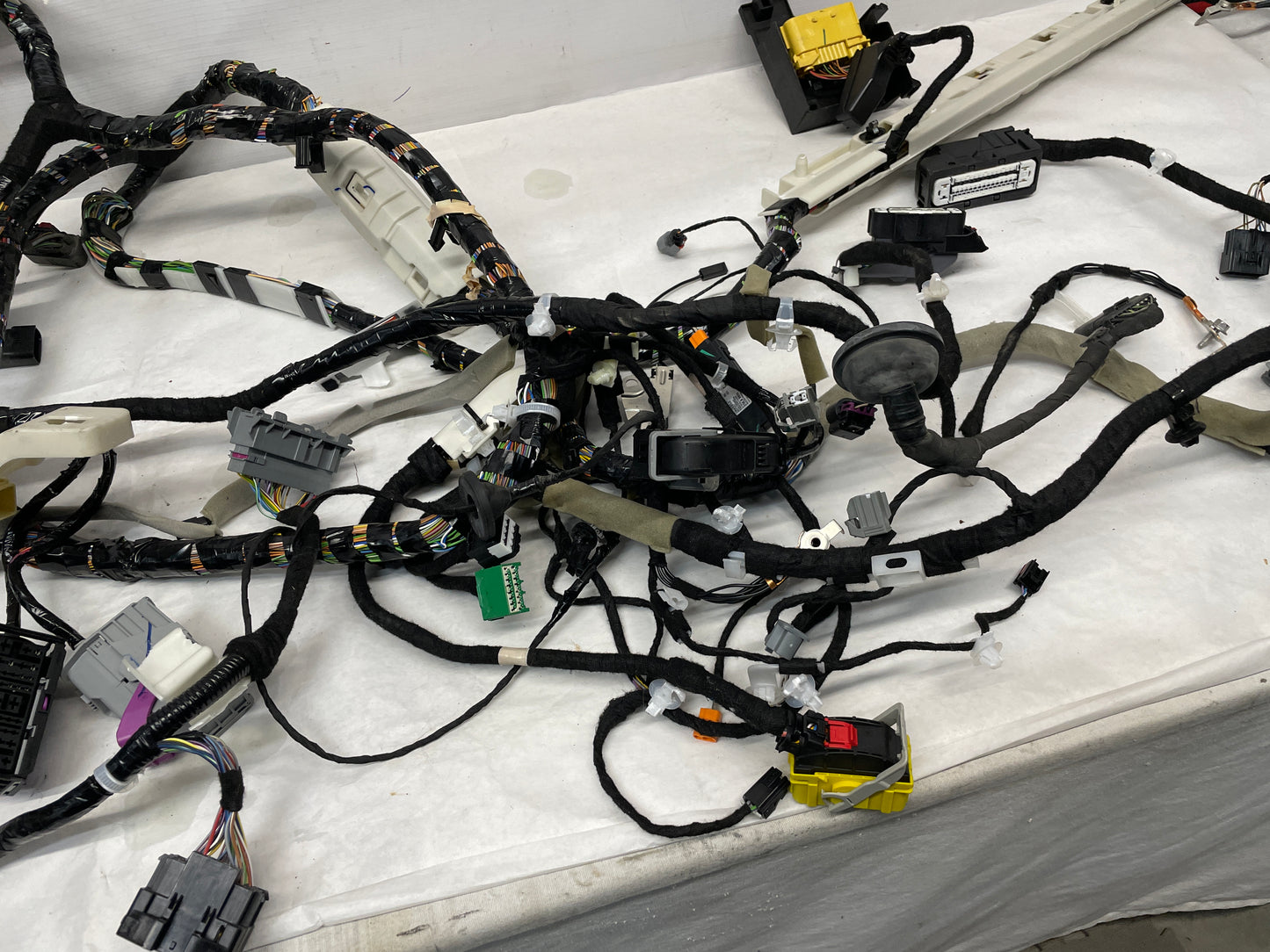 2017 Chevy SS Sedan Body Chassis Wire Wiring Harness OEM - Day's Parts Yard