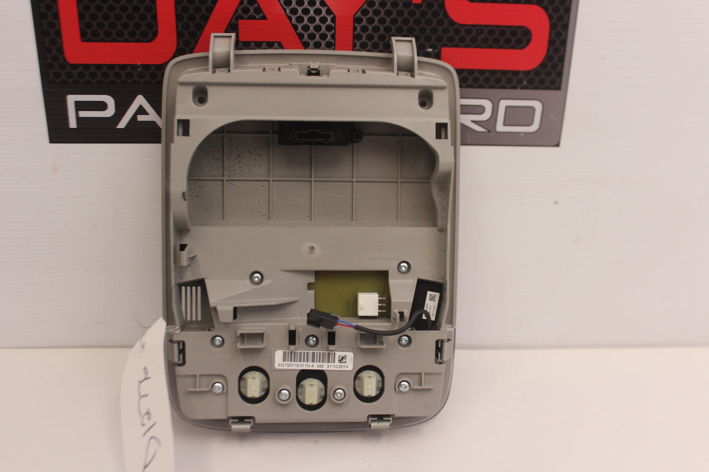 2015 Chevy SS Sedan Over Head Dome Light OEM - Day's Parts Yard