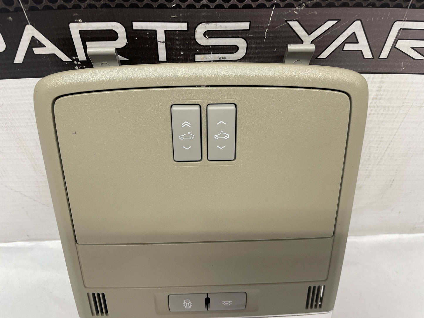 2016 Chevy SS Sedan Overhead Console Dome Light Controls OEM - Day's Parts Yard