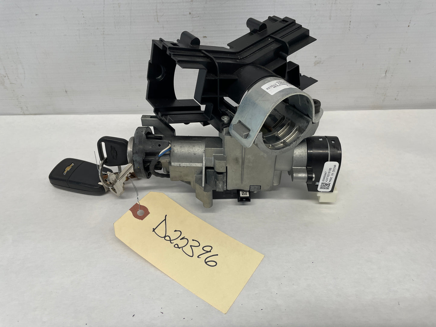 2015 Chevy Camaro SS 1LE Complete Steering Column Ignition Lock w/ Key Fob OEM - Day's Parts Yard