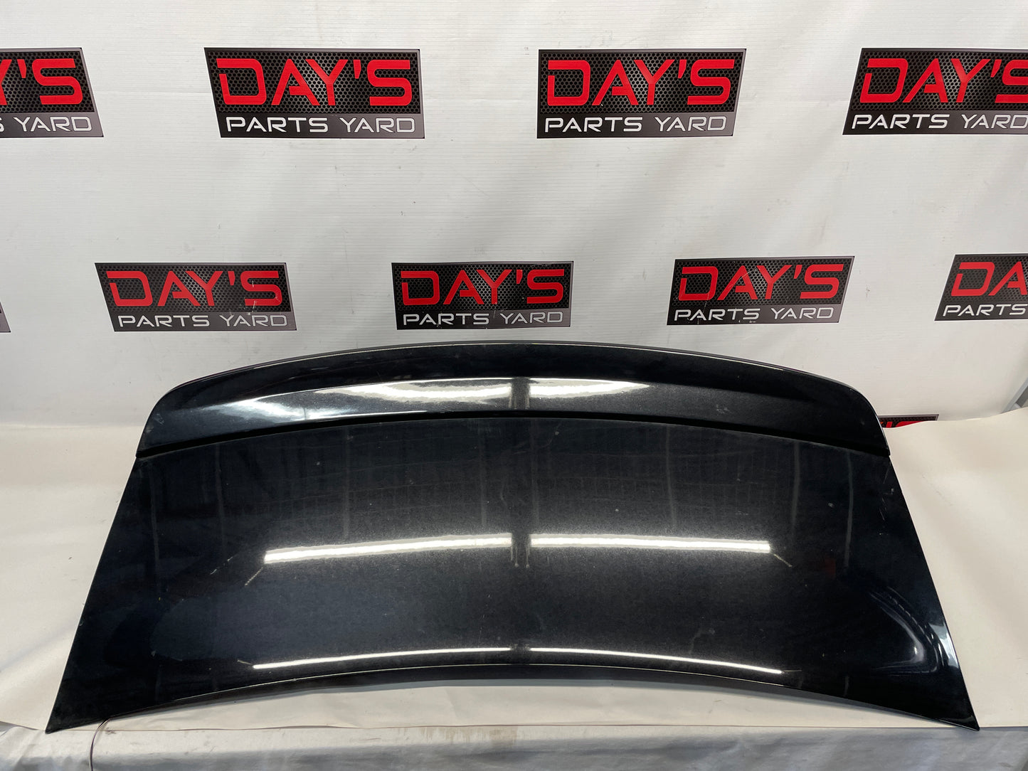 2009 Pontiac G8 GT Trunk Deck Lid Assembly OEM - Day's Parts Yard