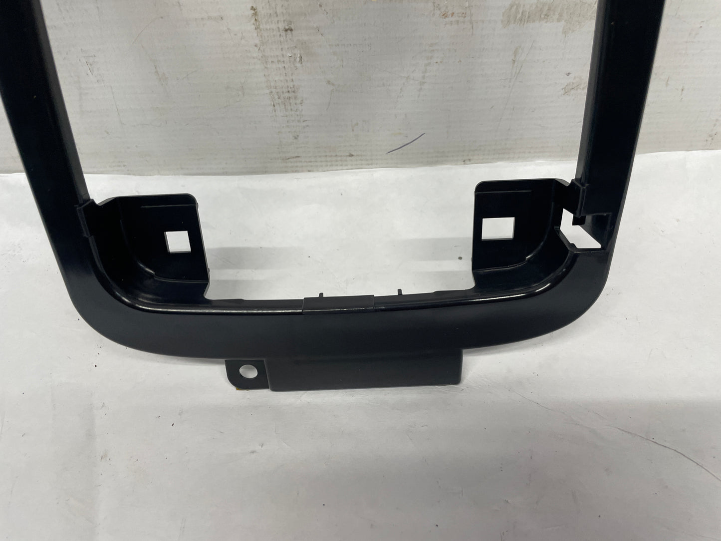 2016 Chevy SS Sedan Over Head Console Dome Light Frame Bracket Bezel OEM - Day's Parts Yard