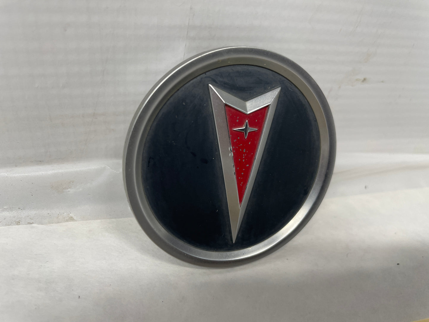 2006 Pontiac GTO Wheel Center Cap OEM - Day's Parts Yard