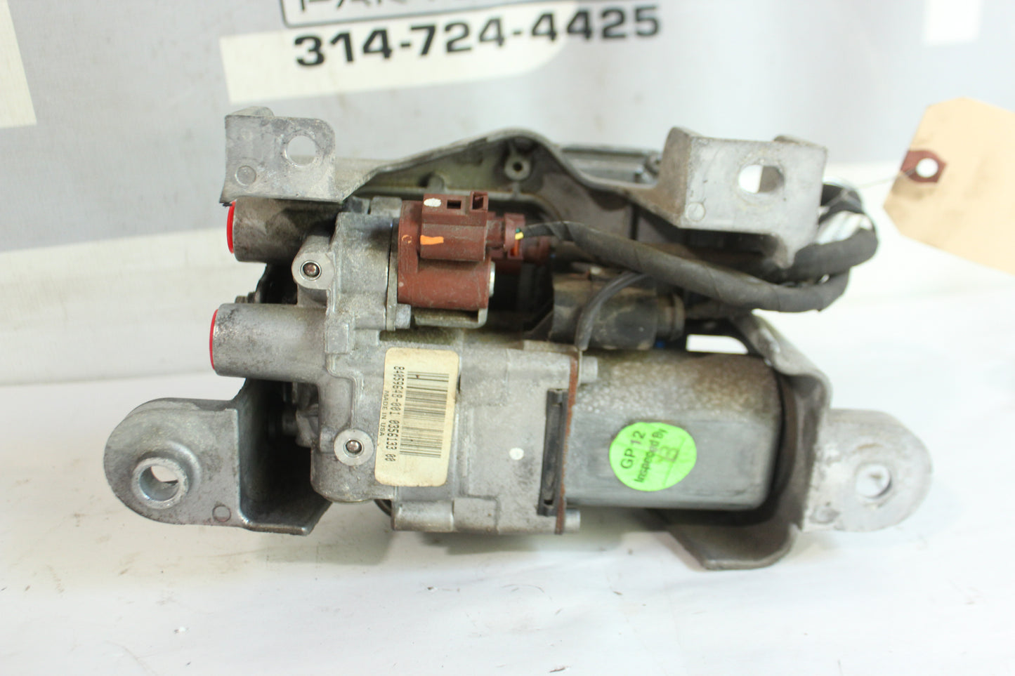 2018 Cadillac CTS-V Rear Differential Actuator Pump Lock Module OEM - Day's Parts Yard