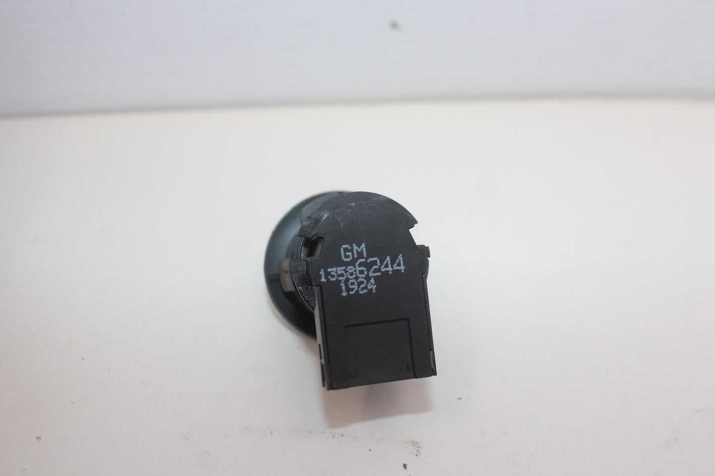 2015 Chevy SS Sedan Headlamp Head light Sun Load Light Sensor OEM - Day's Parts Yard