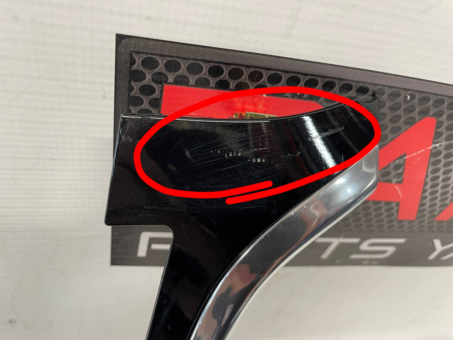2018 Cadillac Escalade Radio Display Screen Bezel Panel Trim OEM - Day's Parts Yard