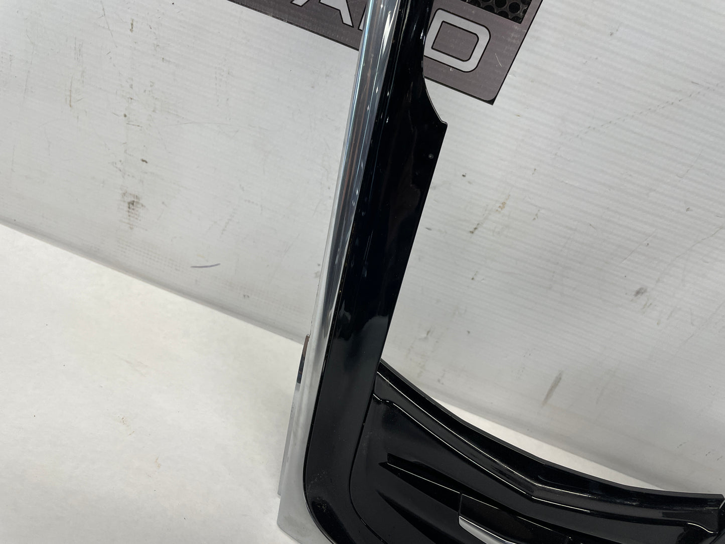 2018 Cadillac Escalade Radio Display Screen Bezel Panel Trim OEM - Day's Parts Yard