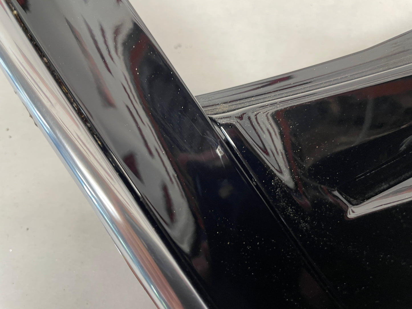 2018 Cadillac Escalade Radio Display Screen Bezel Panel Trim OEM - Day's Parts Yard