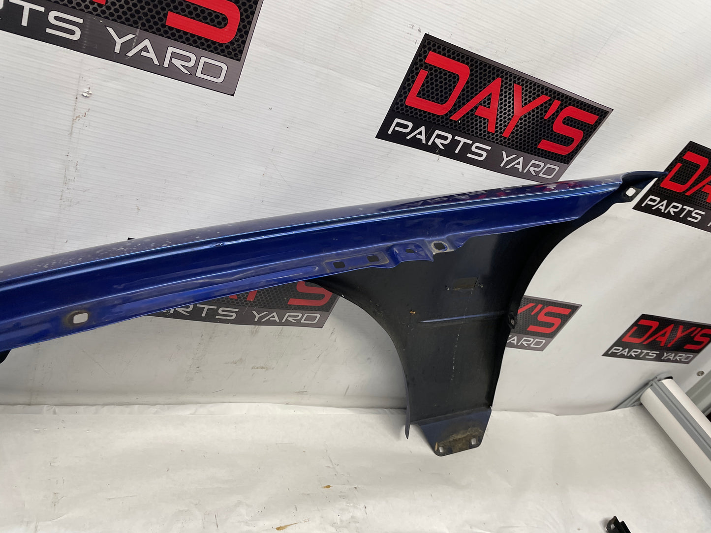 2005 Pontiac GTO RH Passenger Fender Blue OEM - Day's Parts Yard