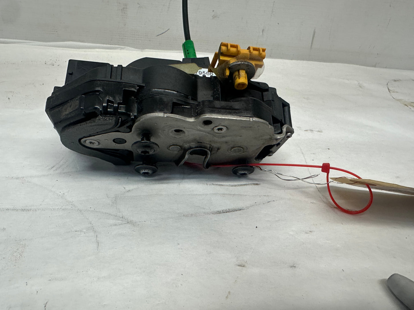 2014 Chevy Caprice PPV RH Passenger Rear Door Lock Actuator OEM - Day's Parts Yard