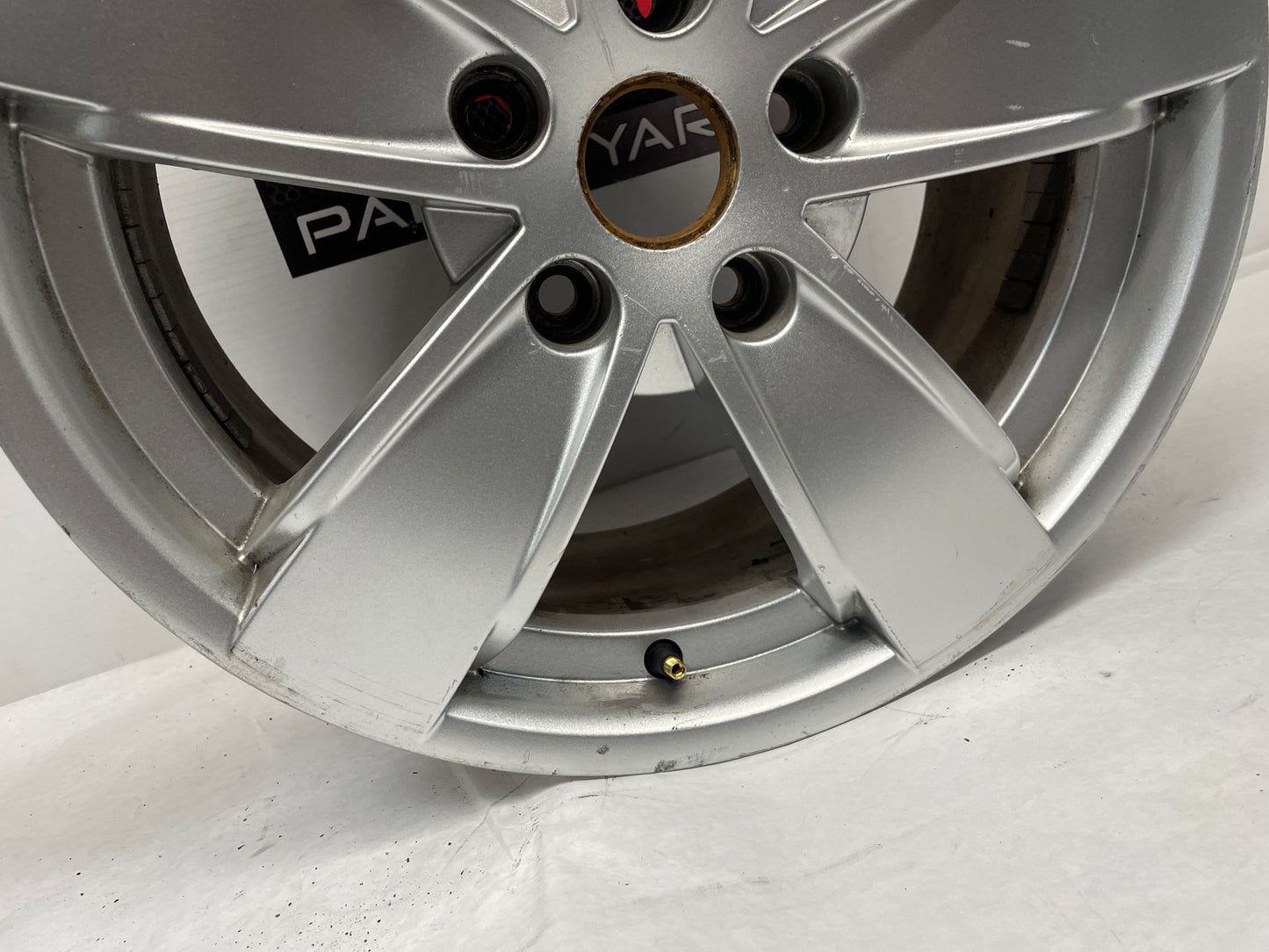 2006 Pontiac GTO Factory OEM Wheel 17X8 - Day's Parts Yard