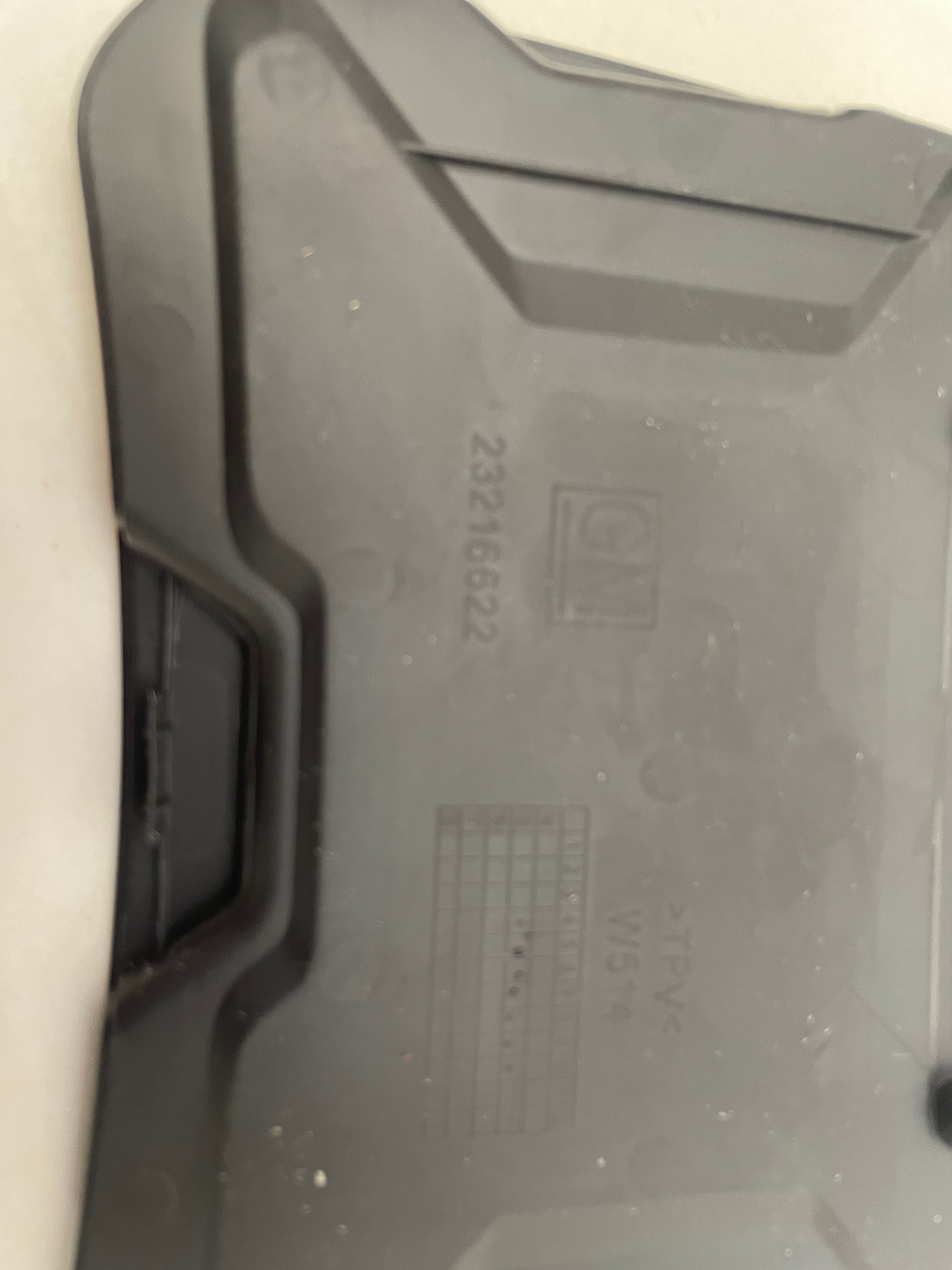 2016 Chevy Camaro SS Center Console Rear Wireless Charging Pad OEM - Day's Parts Yard