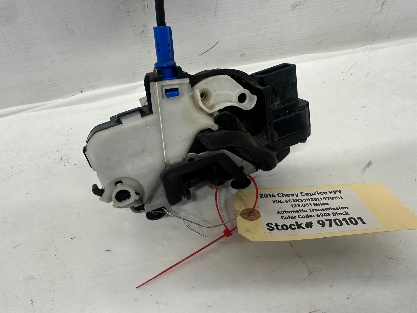 2014 Chevy Caprice PPV RH Passenger Front Door Lock Actuator OEM - Day's Parts Yard