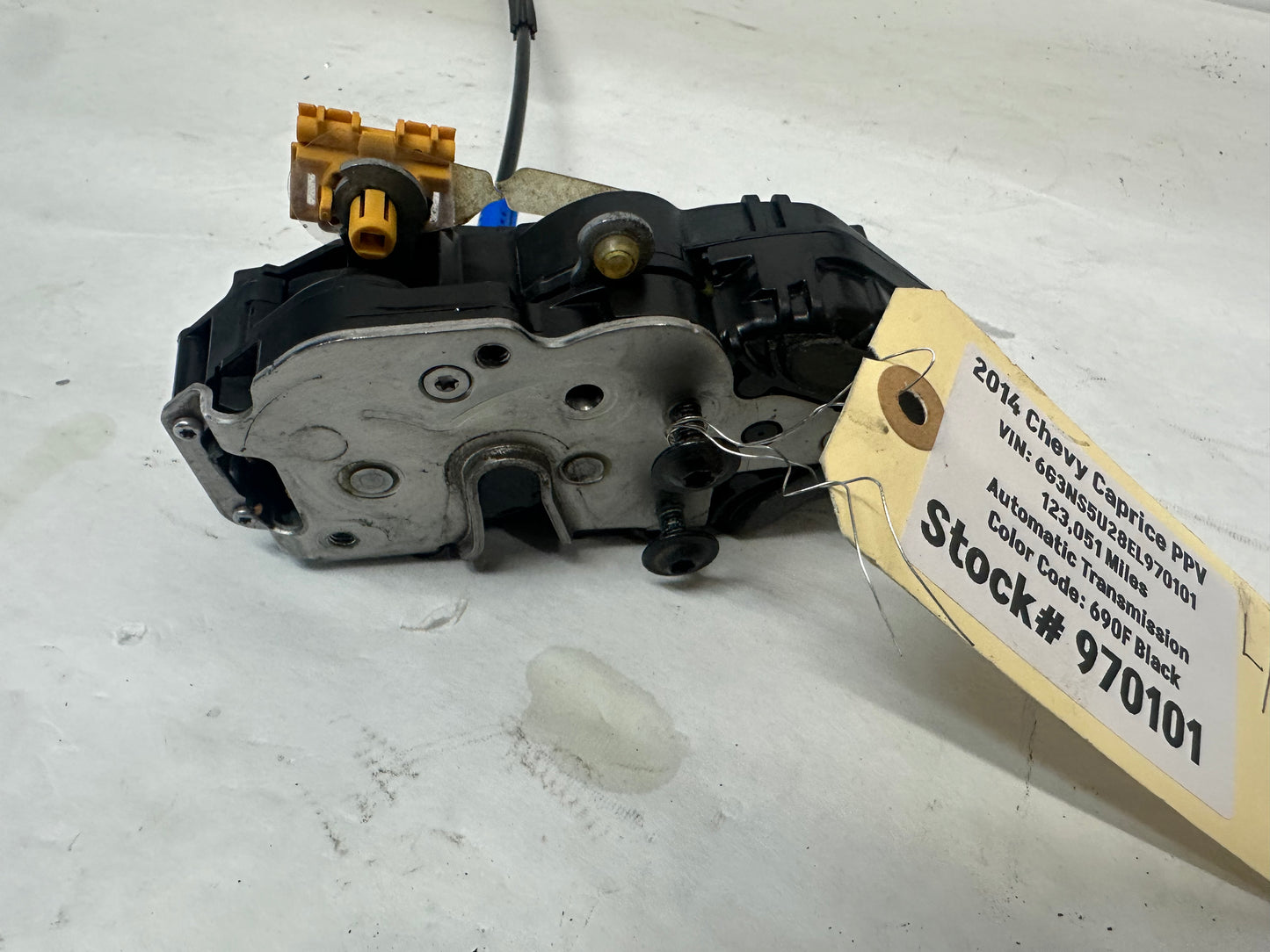 2014 Chevy Caprice PPV LH Driver Front Door Lock Actuator OEM - Day's Parts Yard
