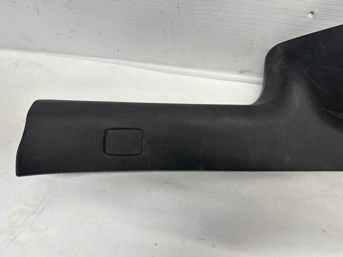 2014 Chevy Caprice PPV RH & LH Rear Interior Carpet Retainer Sill Trim OEM - Day's Parts Yard