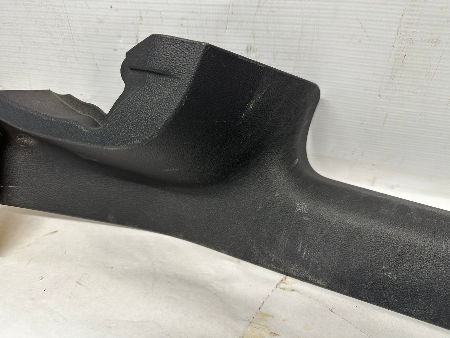 2014 Chevy Caprice PPV RH & LH Rear Interior Carpet Retainer Sill Trim OEM - Day's Parts Yard