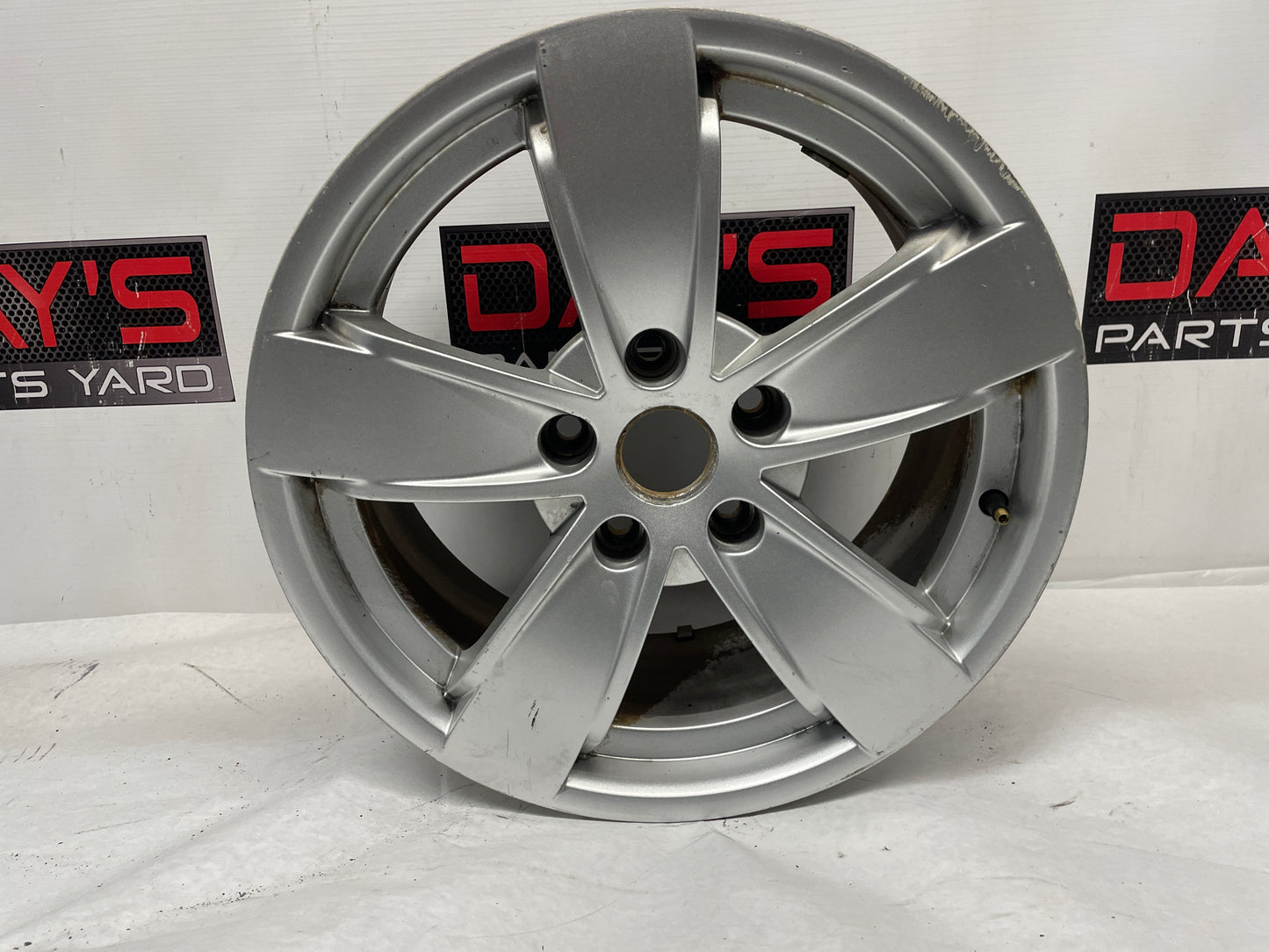 2006 Pontiac GTO Factory OEM Wheel 17X8 - Day's Parts Yard