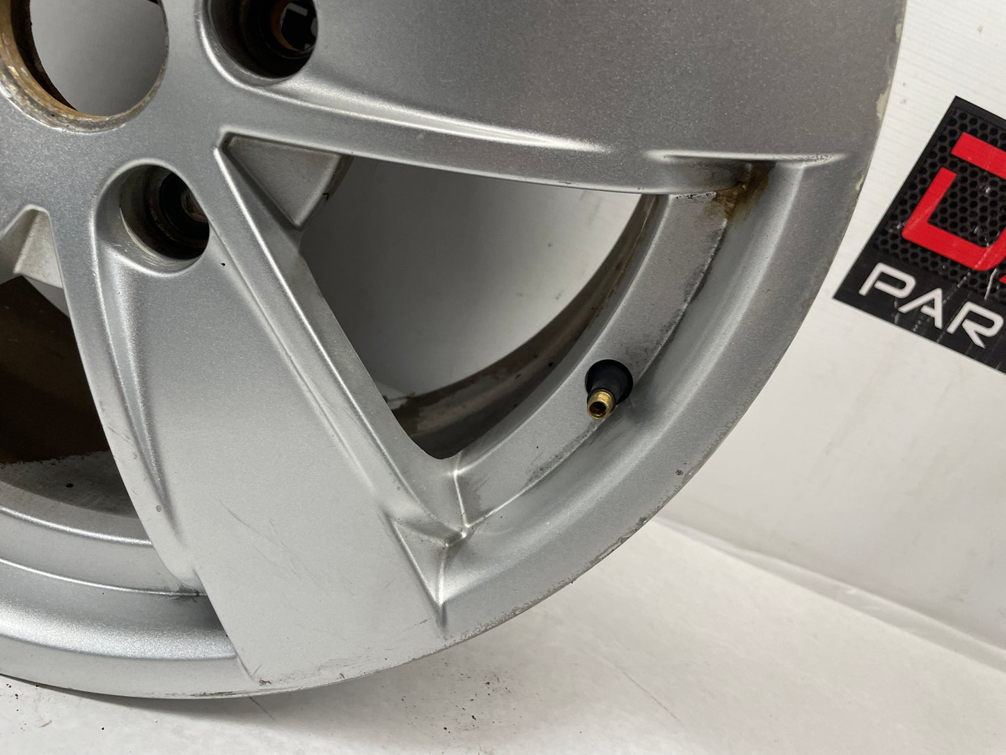 2006 Pontiac GTO Factory OEM Wheel 17X8 - Day's Parts Yard